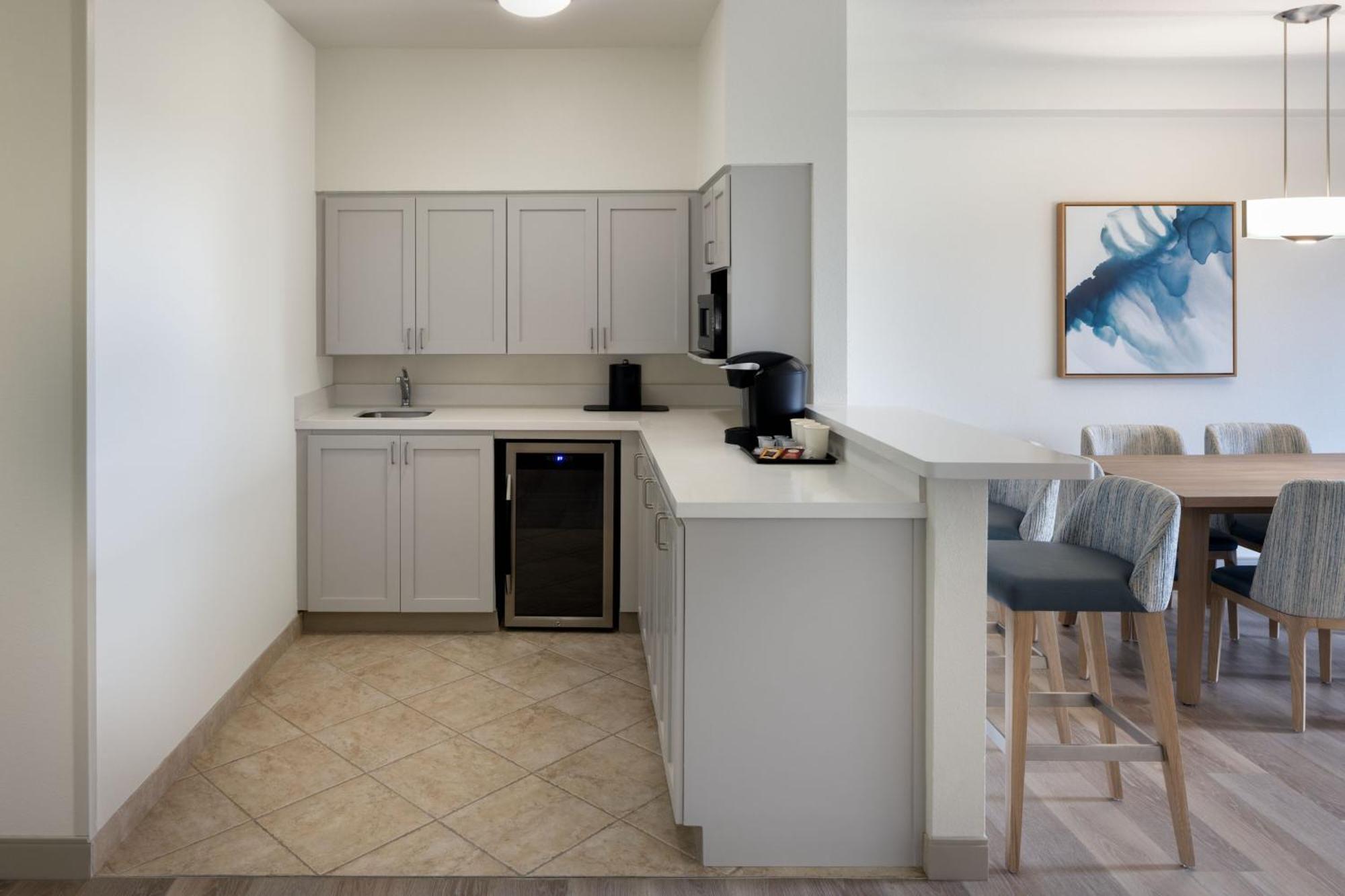 Courtyard By Marriott Sandestin At Grand Boulevard Мирамар Бийч Екстериор снимка