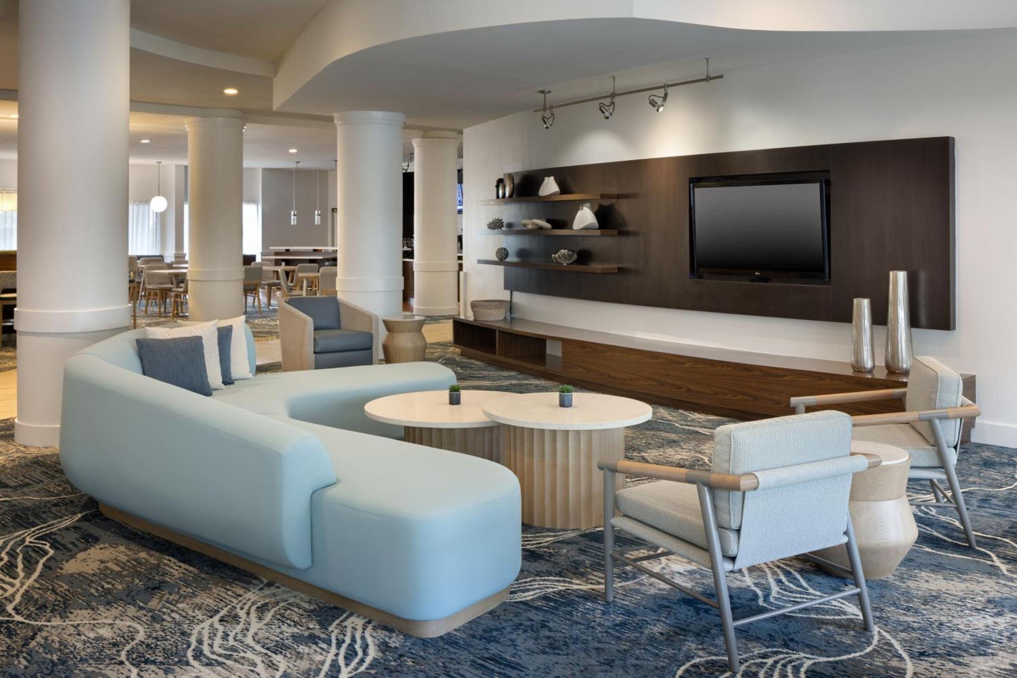 Courtyard By Marriott Sandestin At Grand Boulevard Мирамар Бийч Екстериор снимка