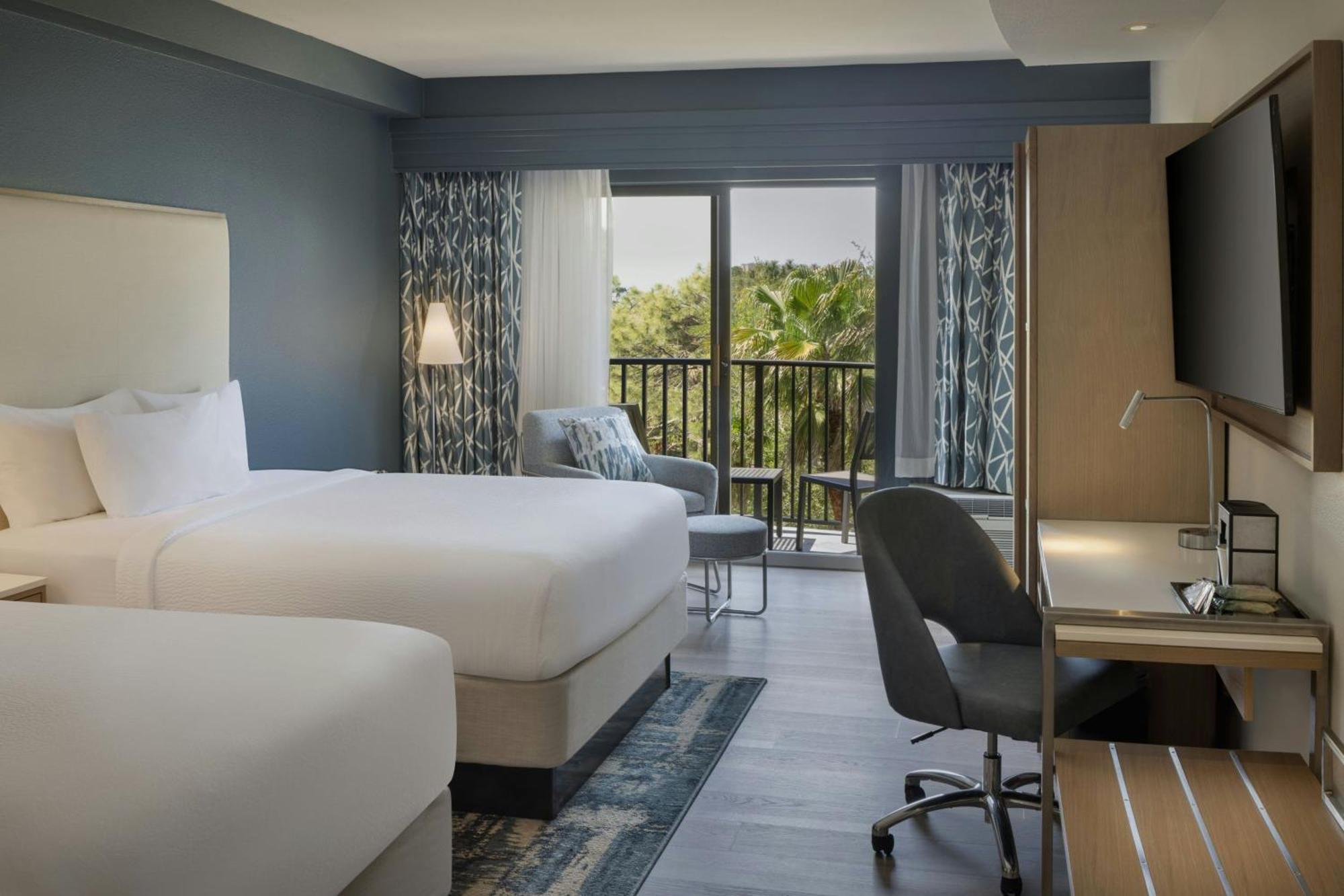 Courtyard By Marriott Sandestin At Grand Boulevard Мирамар Бийч Екстериор снимка
