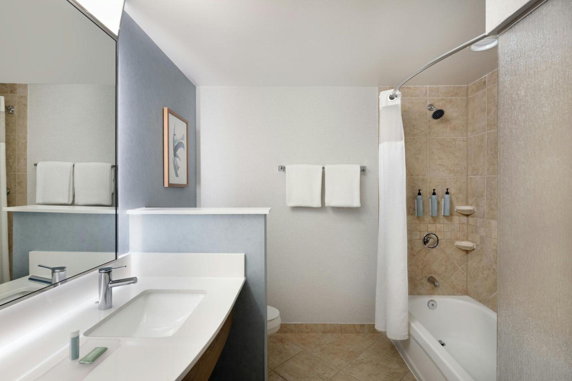 Courtyard By Marriott Sandestin At Grand Boulevard Мирамар Бийч Екстериор снимка