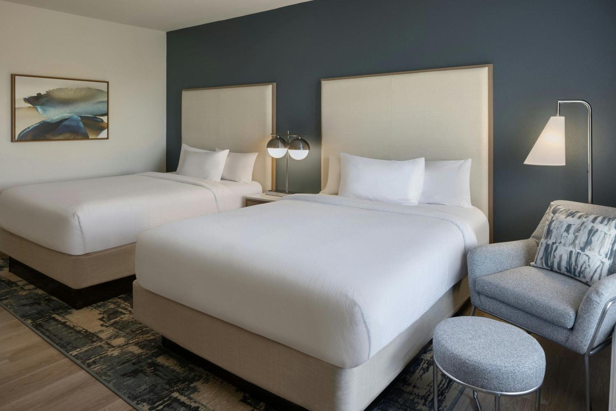 Courtyard By Marriott Sandestin At Grand Boulevard Мирамар Бийч Екстериор снимка