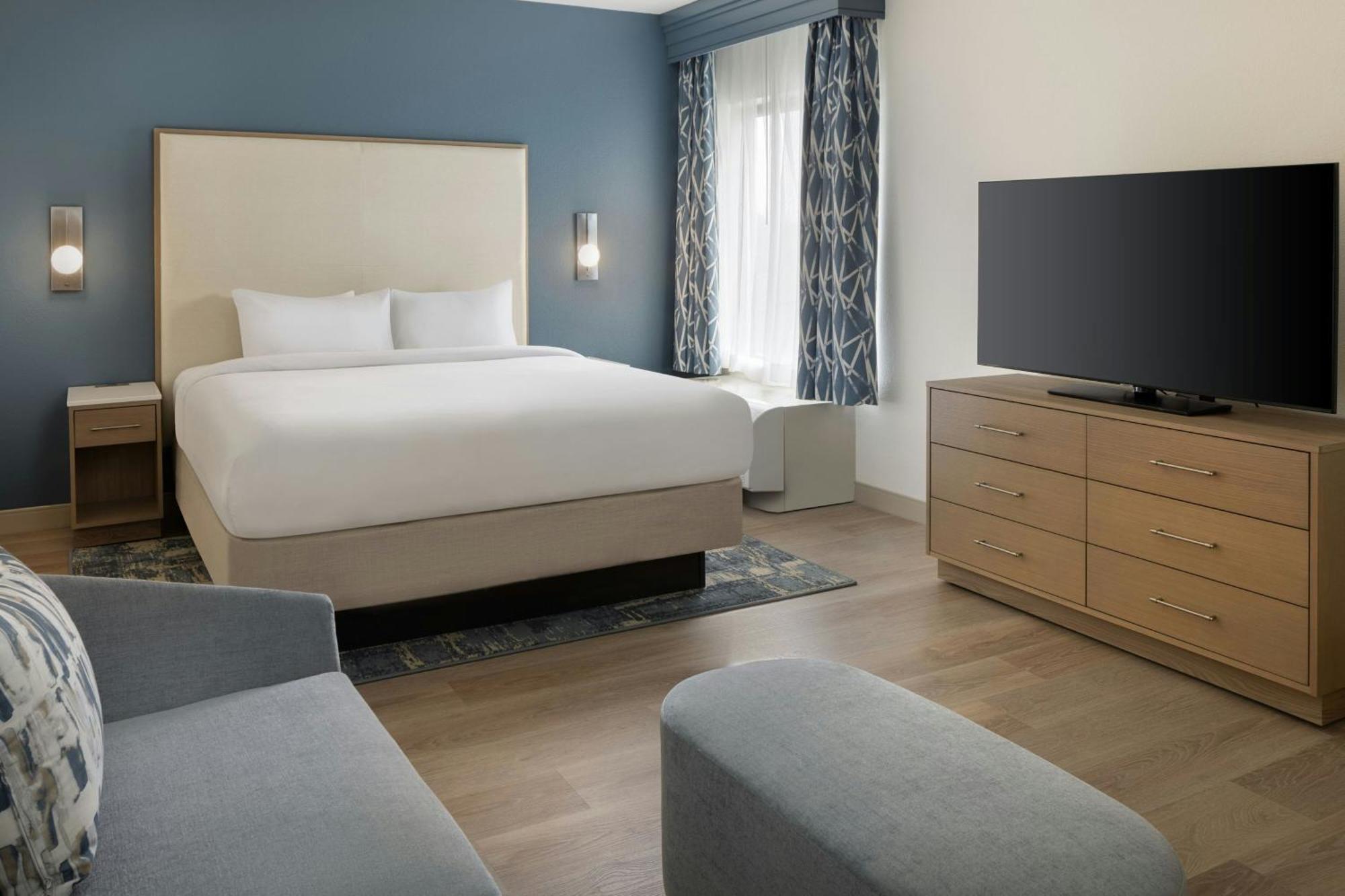 Courtyard By Marriott Sandestin At Grand Boulevard Мирамар Бийч Екстериор снимка